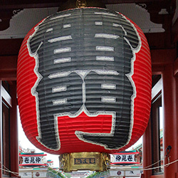 Temple aux grosses lanternes à Tokyo.